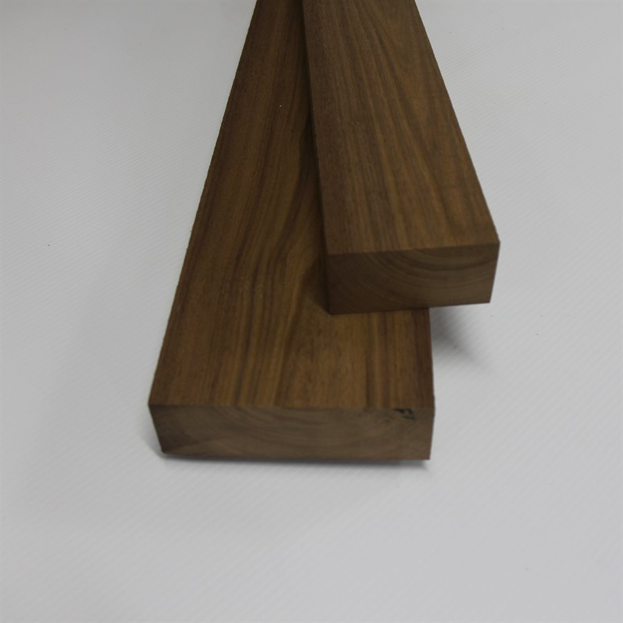Planche En Noyer Racine – Veinage Bois 18x12,5cm, ép. 70-73mm – Designholz